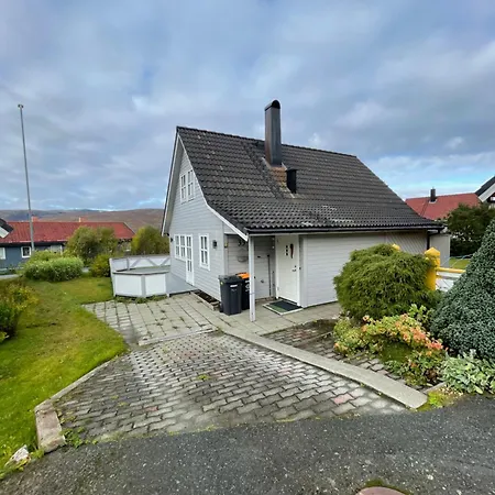 Ferienhaus Lovely House In